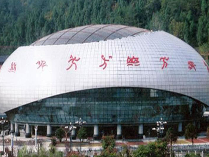 桐乡体育中心球形网架加工安装